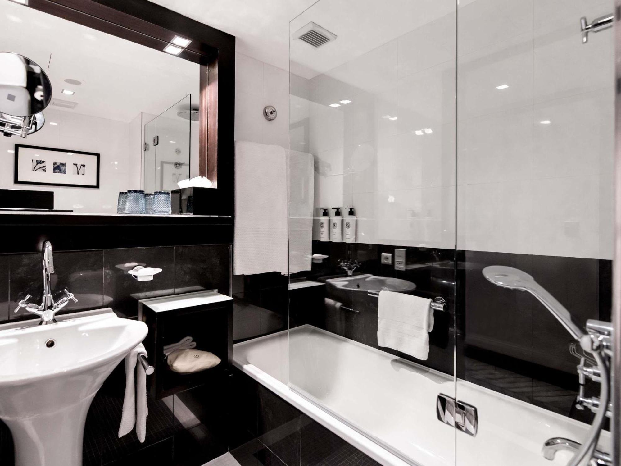 Hotel Sofitel Lisbon Liberdade Esterno foto