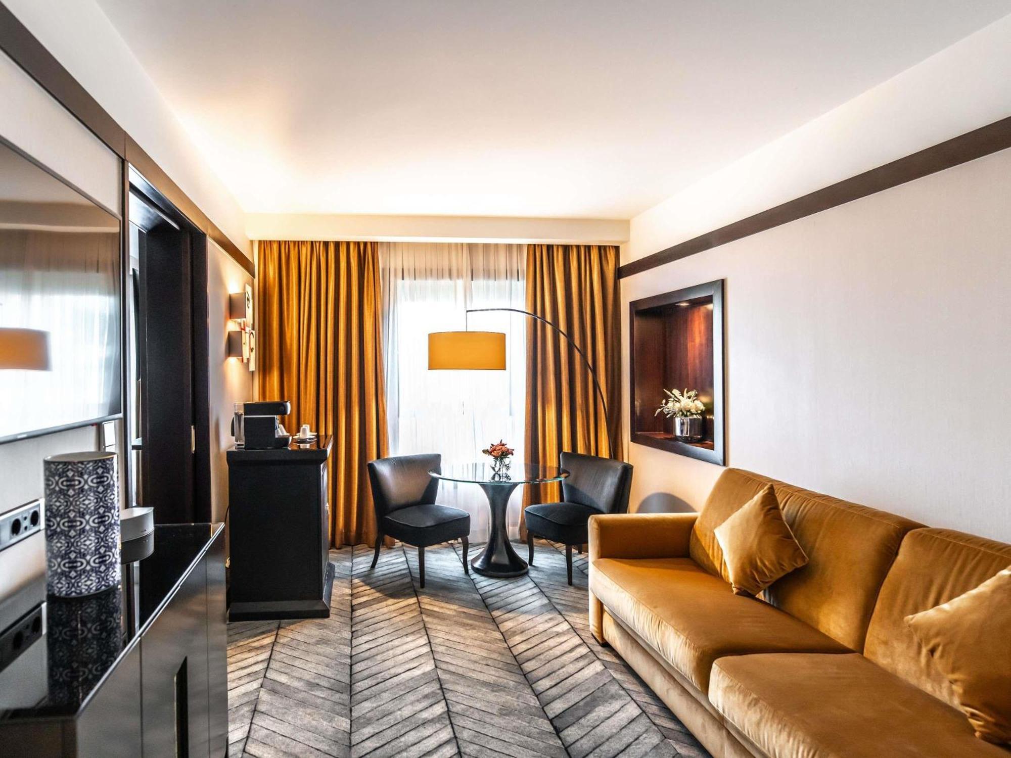 Hotel Sofitel Lisbon Liberdade Esterno foto